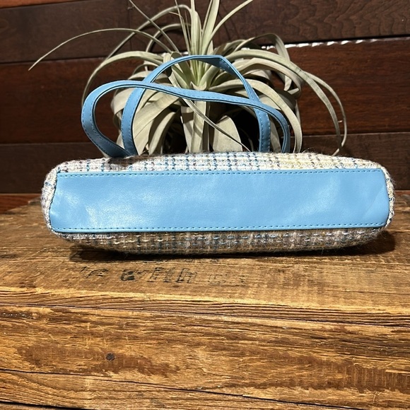 Stylish Blue Plaid Clutch - Picture 8 of 9